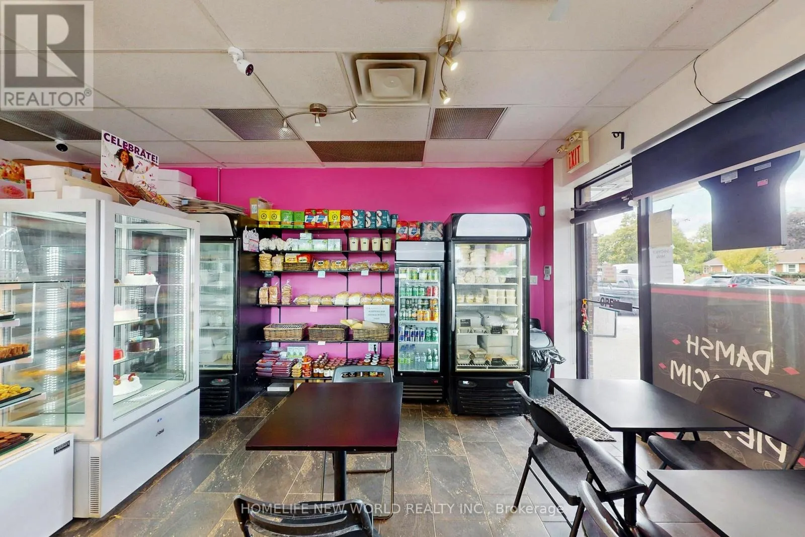 2838 VICTORIA PARK AVENUE