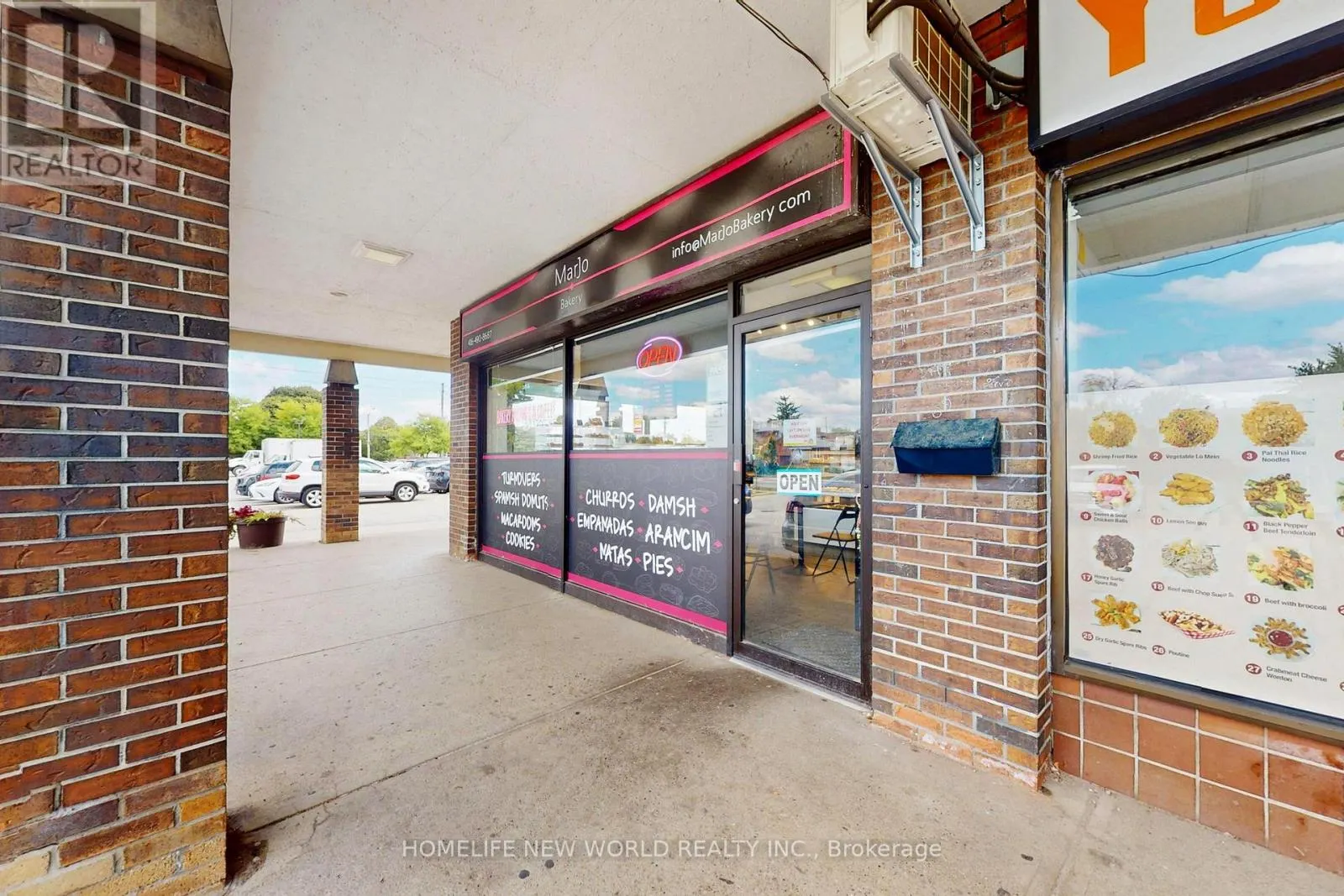 2838 VICTORIA PARK AVENUE