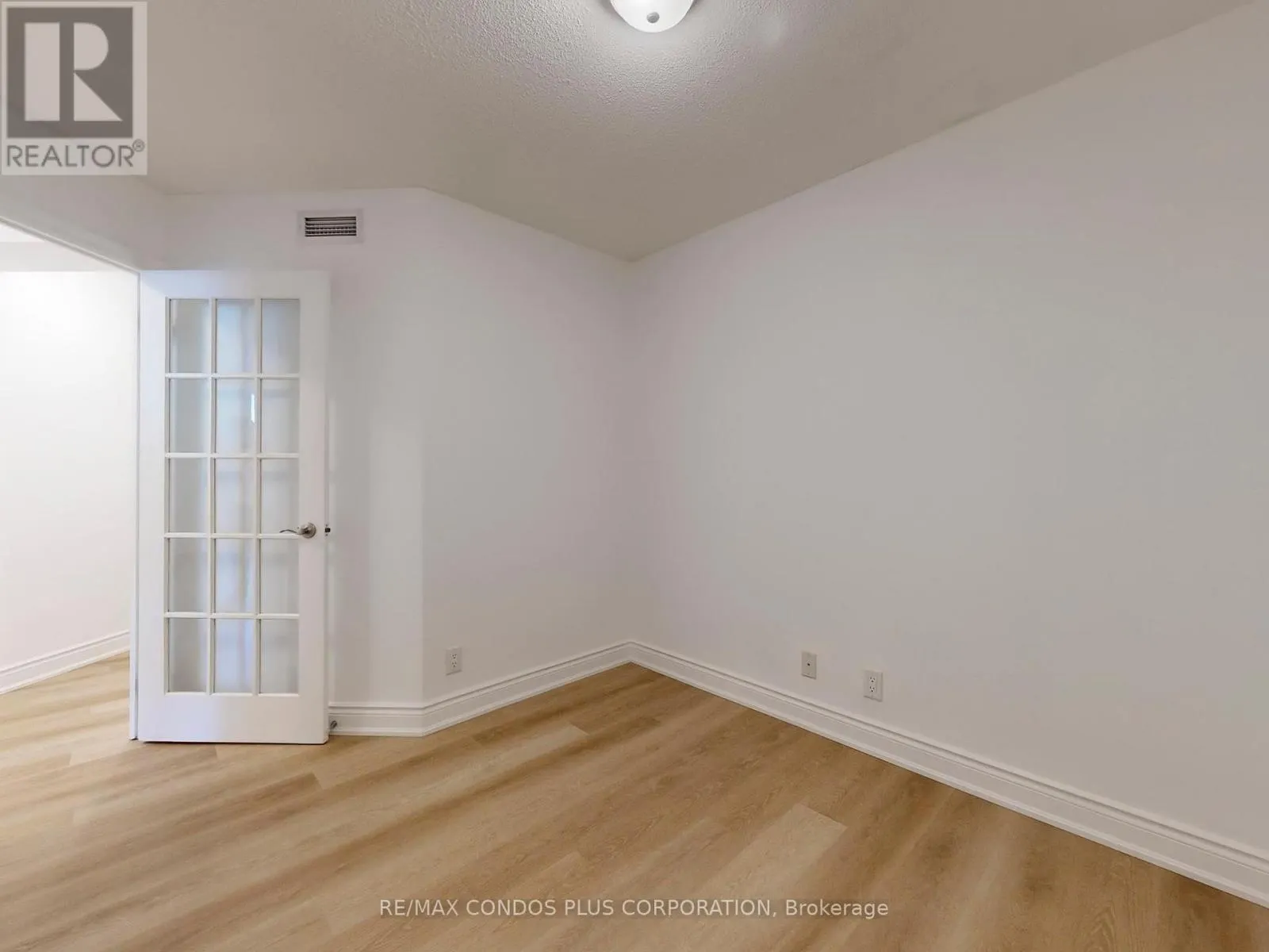 1801 - 78 HARRISON GARDEN BOULEVARD