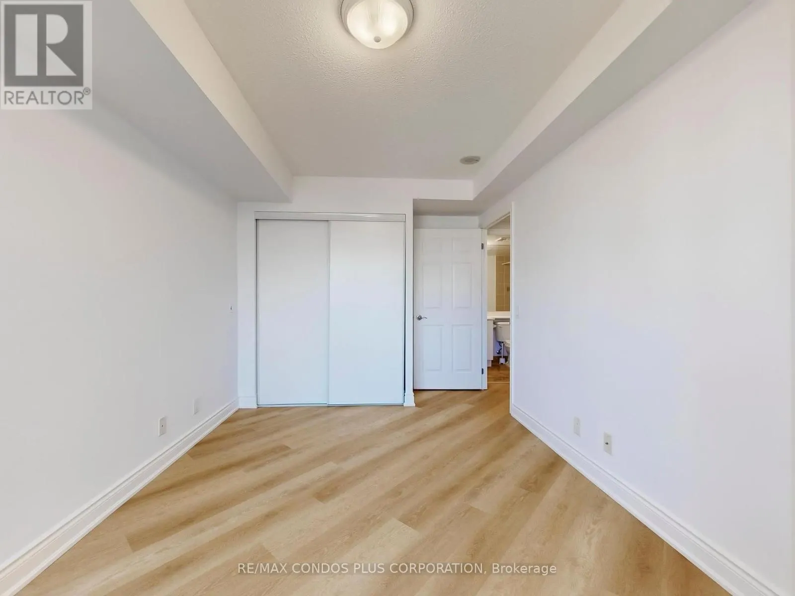 1801 - 78 HARRISON GARDEN BOULEVARD