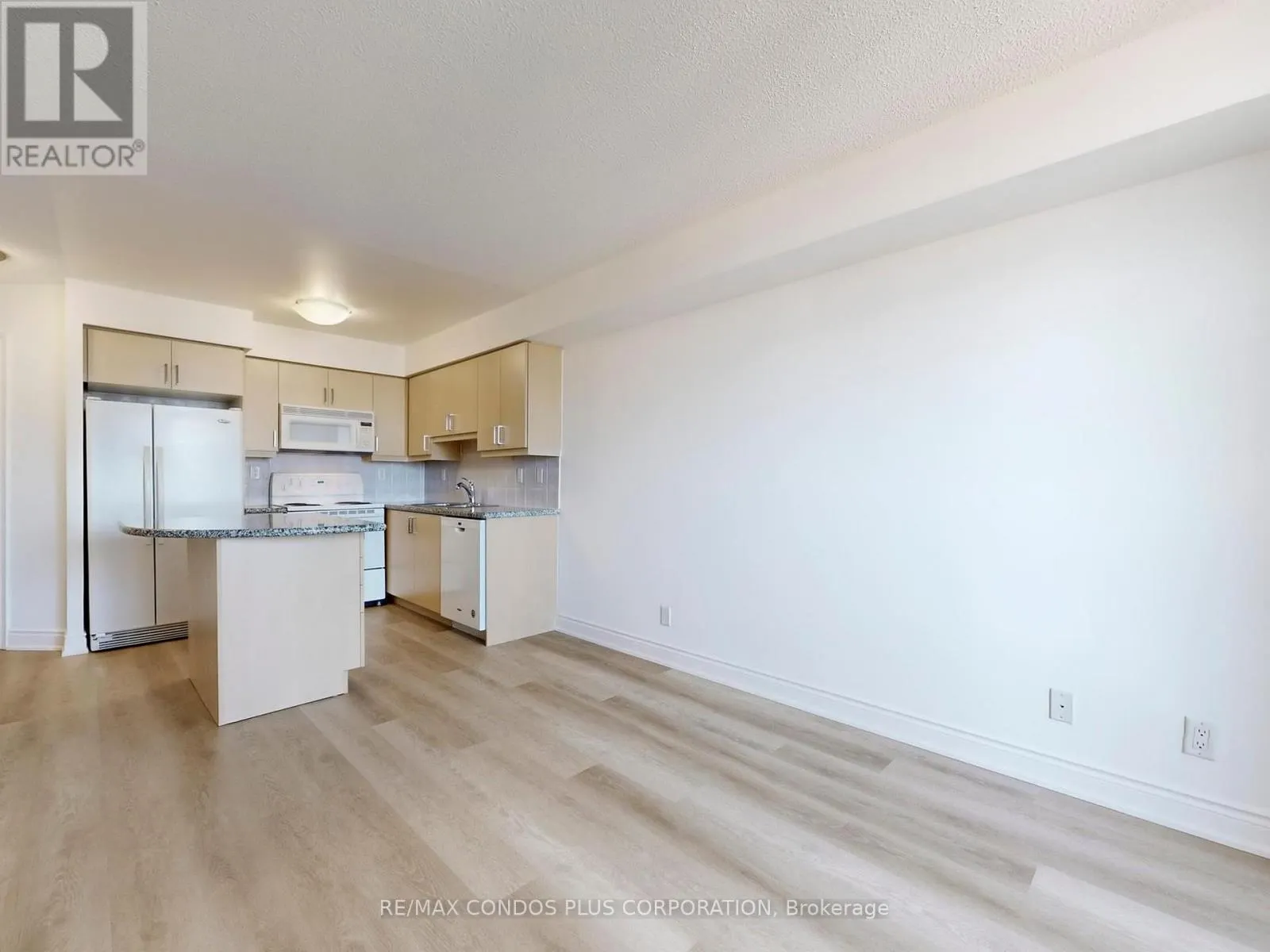 1801 - 78 HARRISON GARDEN BOULEVARD