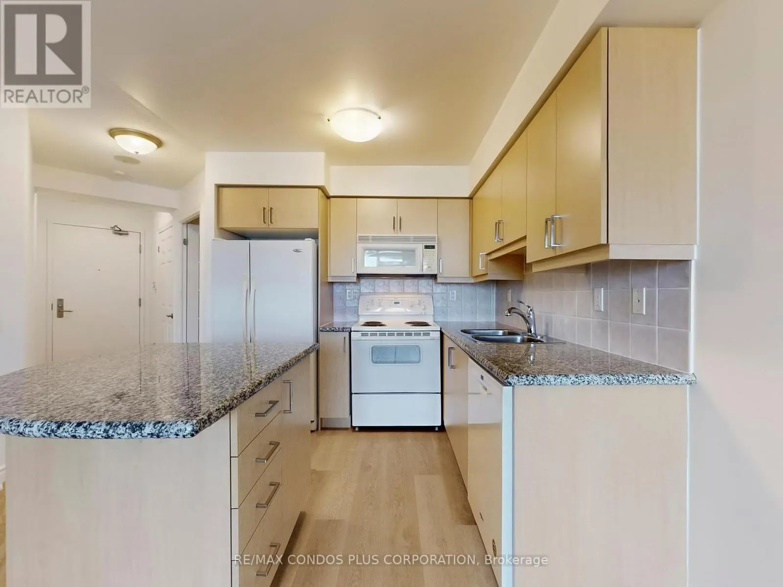 1801 - 78 HARRISON GARDEN BOULEVARD