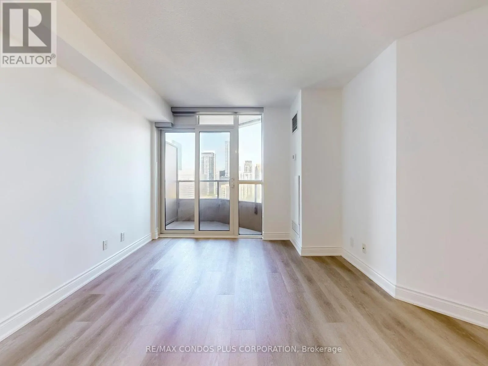 1801 - 78 HARRISON GARDEN BOULEVARD