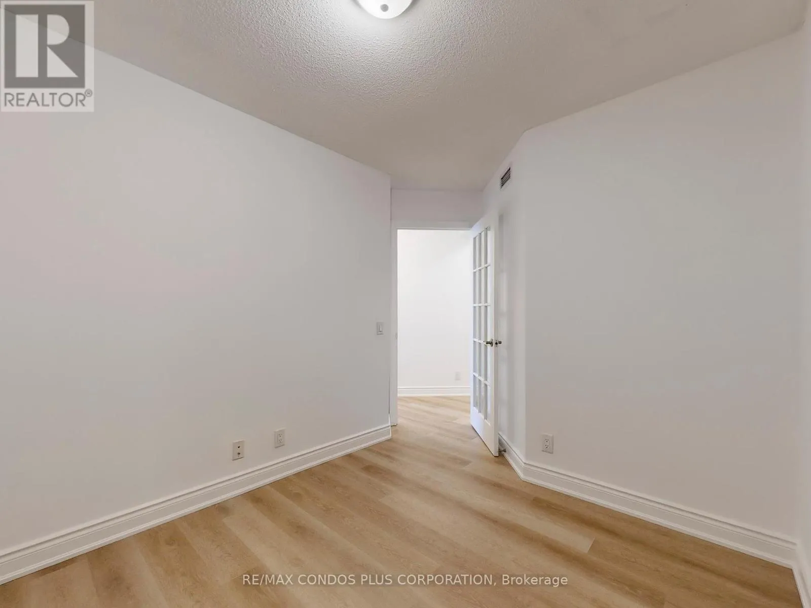 1801 - 78 HARRISON GARDEN BOULEVARD