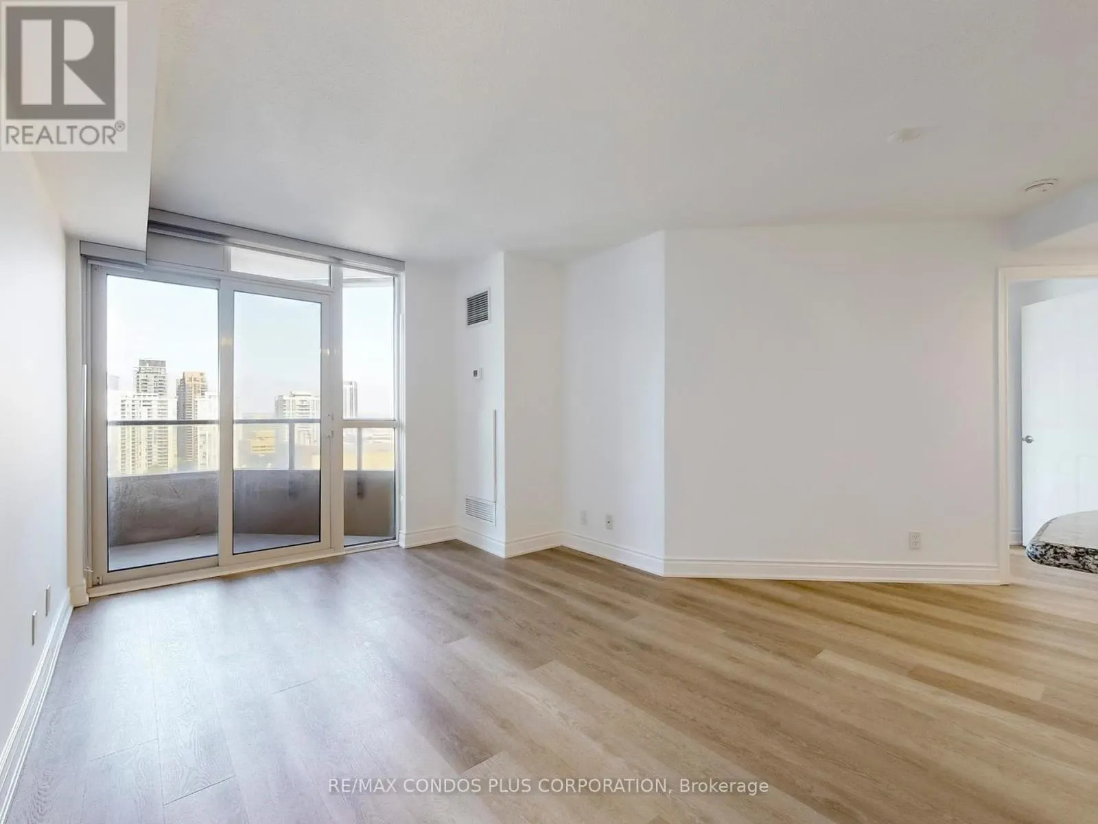 1801 - 78 HARRISON GARDEN BOULEVARD