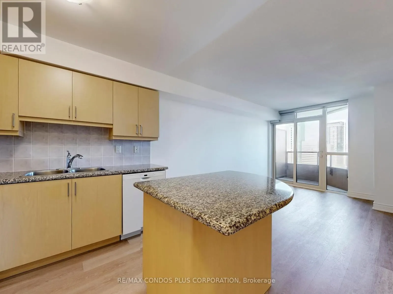 1801 - 78 HARRISON GARDEN BOULEVARD