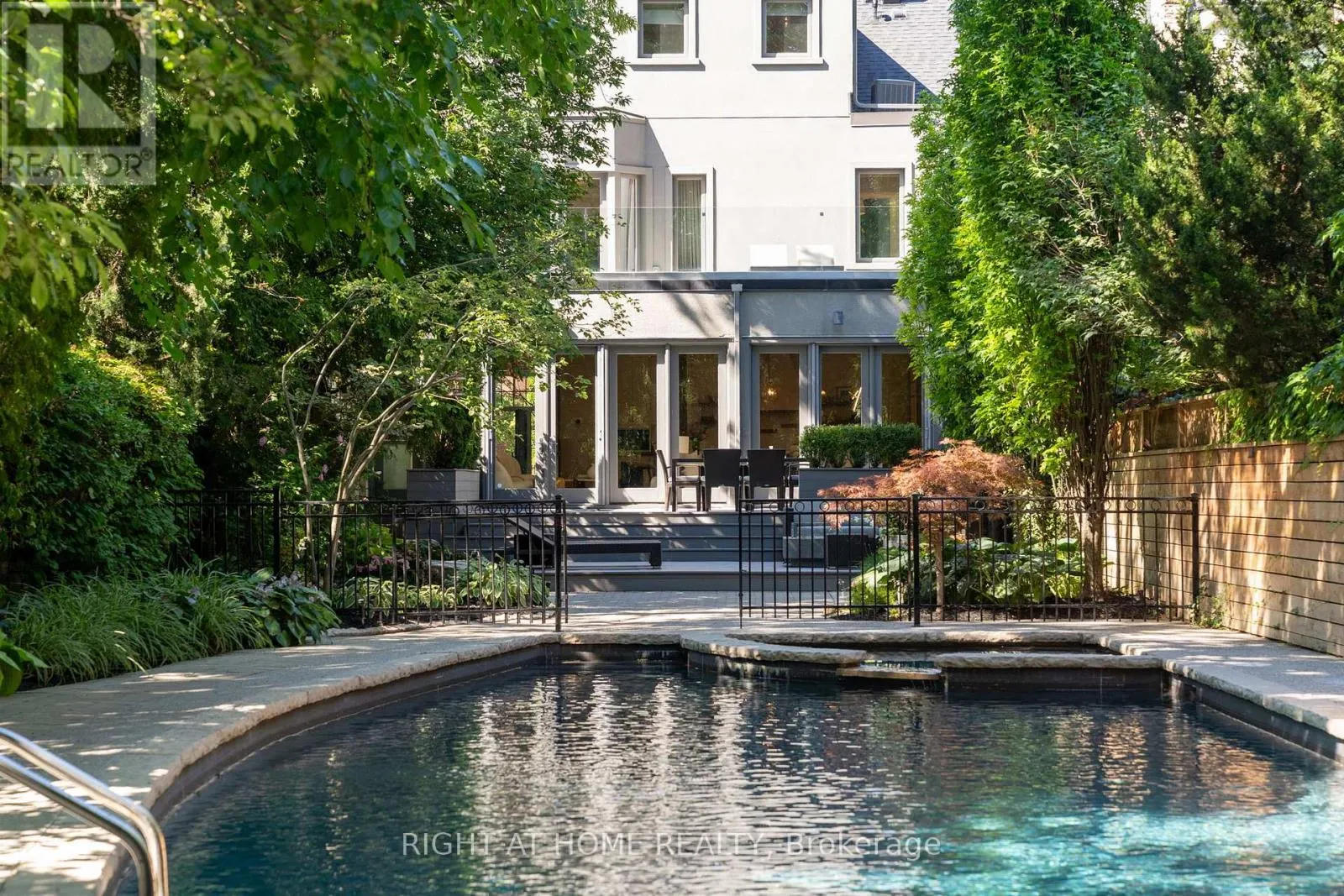 123 SOUTH DRIVE