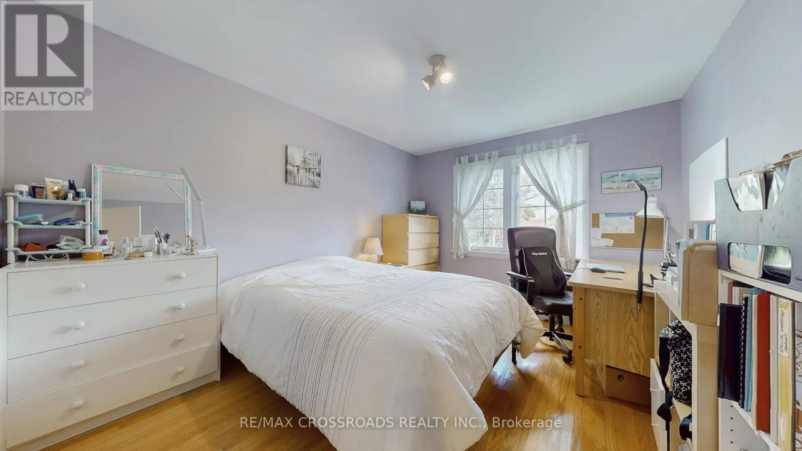 218 KINGSLAKE ROAD