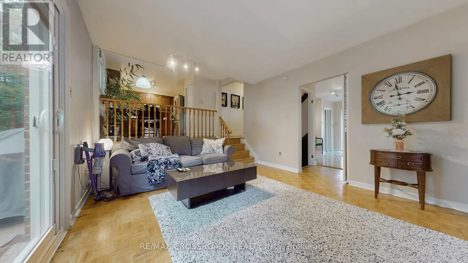218 KINGSLAKE ROAD