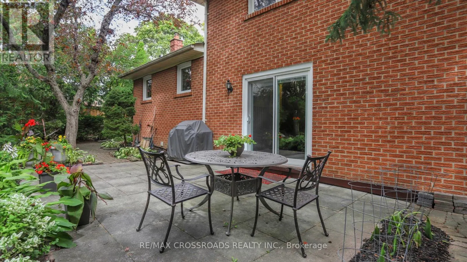 218 KINGSLAKE ROAD