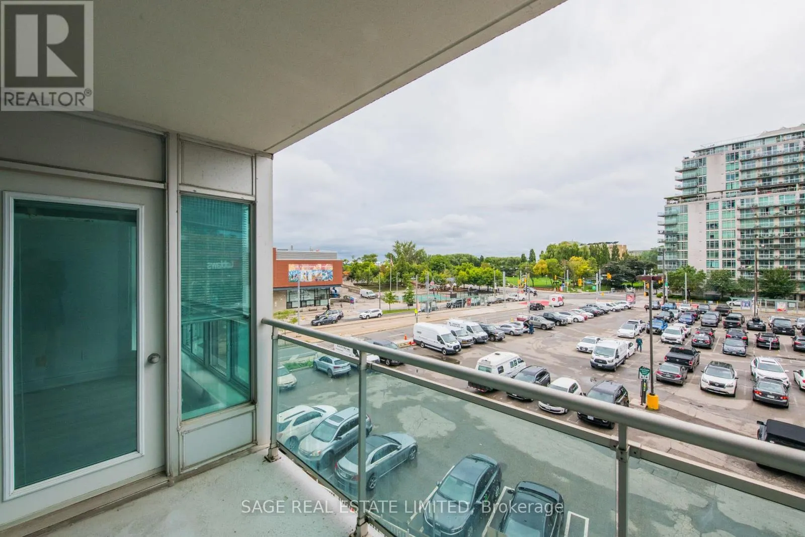 531 - 600 QUEENS QUAY W