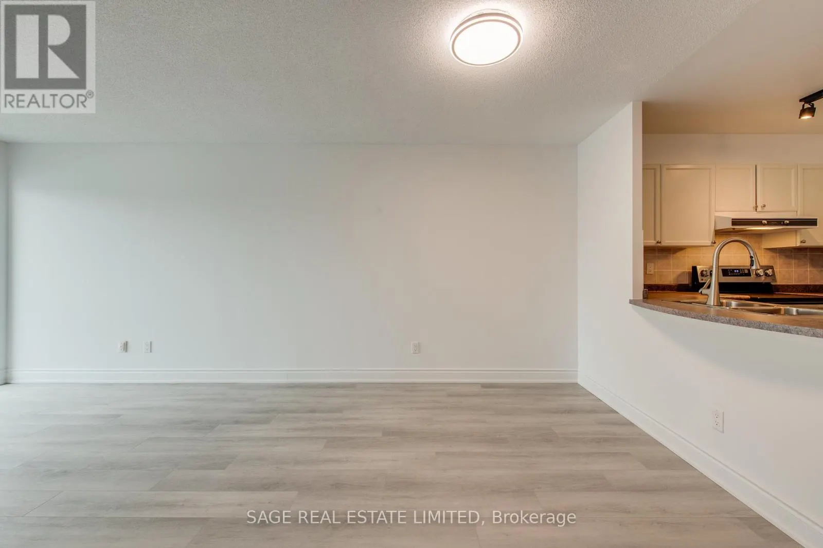 531 - 600 QUEENS QUAY W