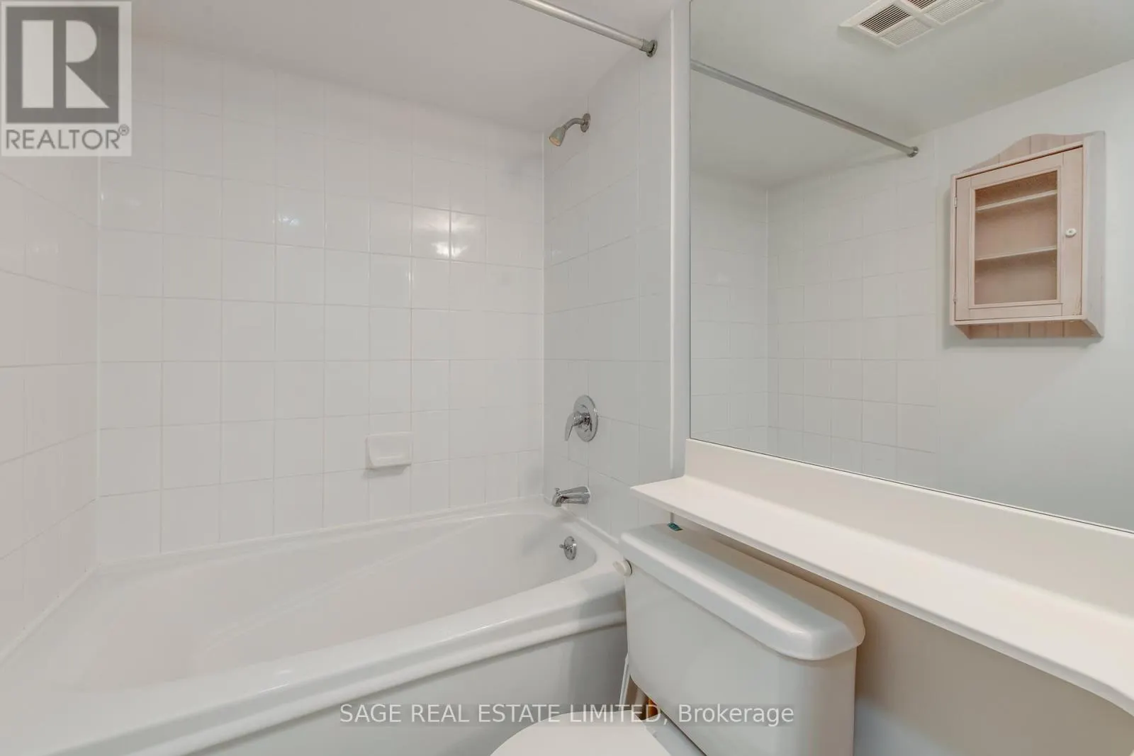 531 - 600 QUEENS QUAY W