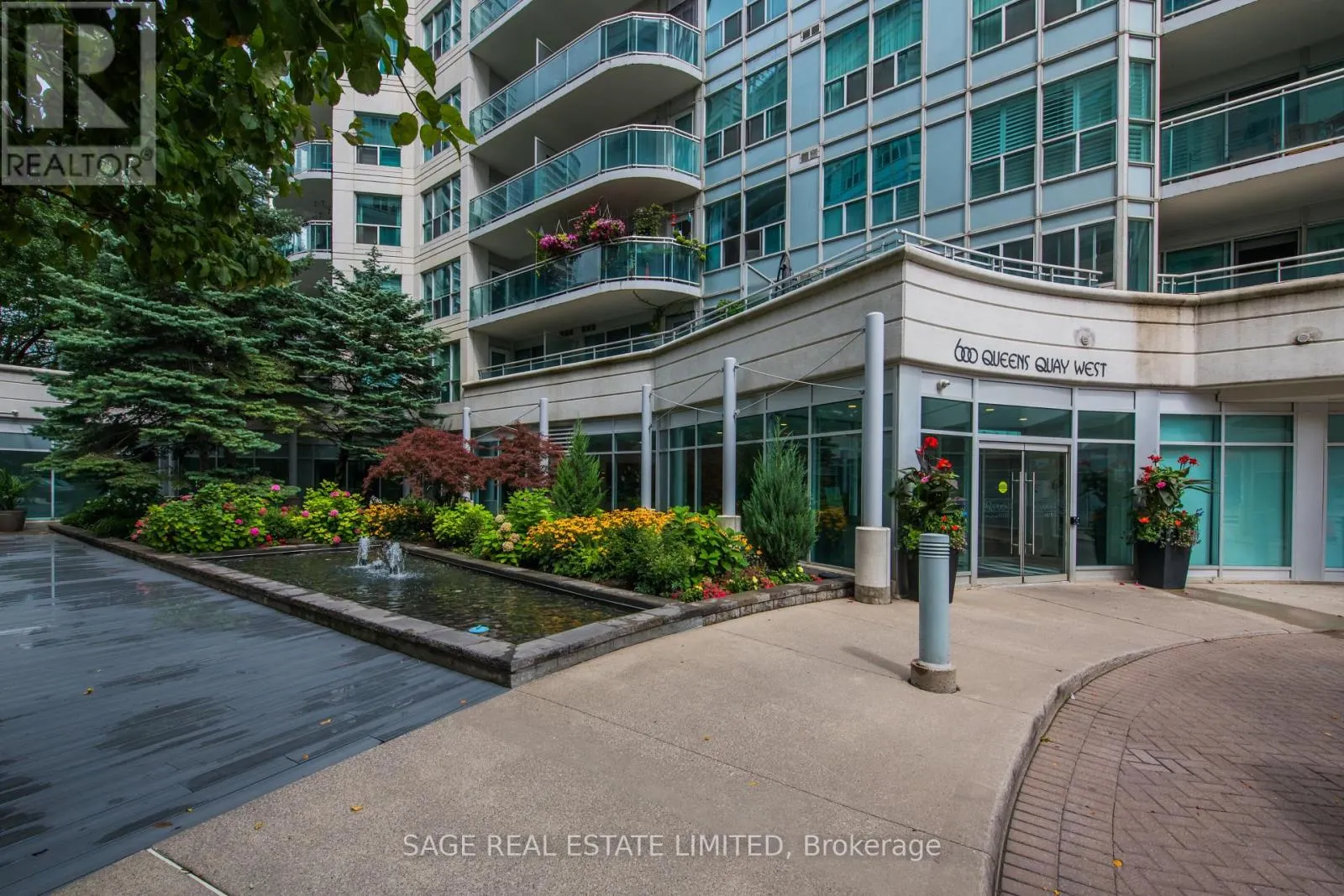 531 - 600 QUEENS QUAY W