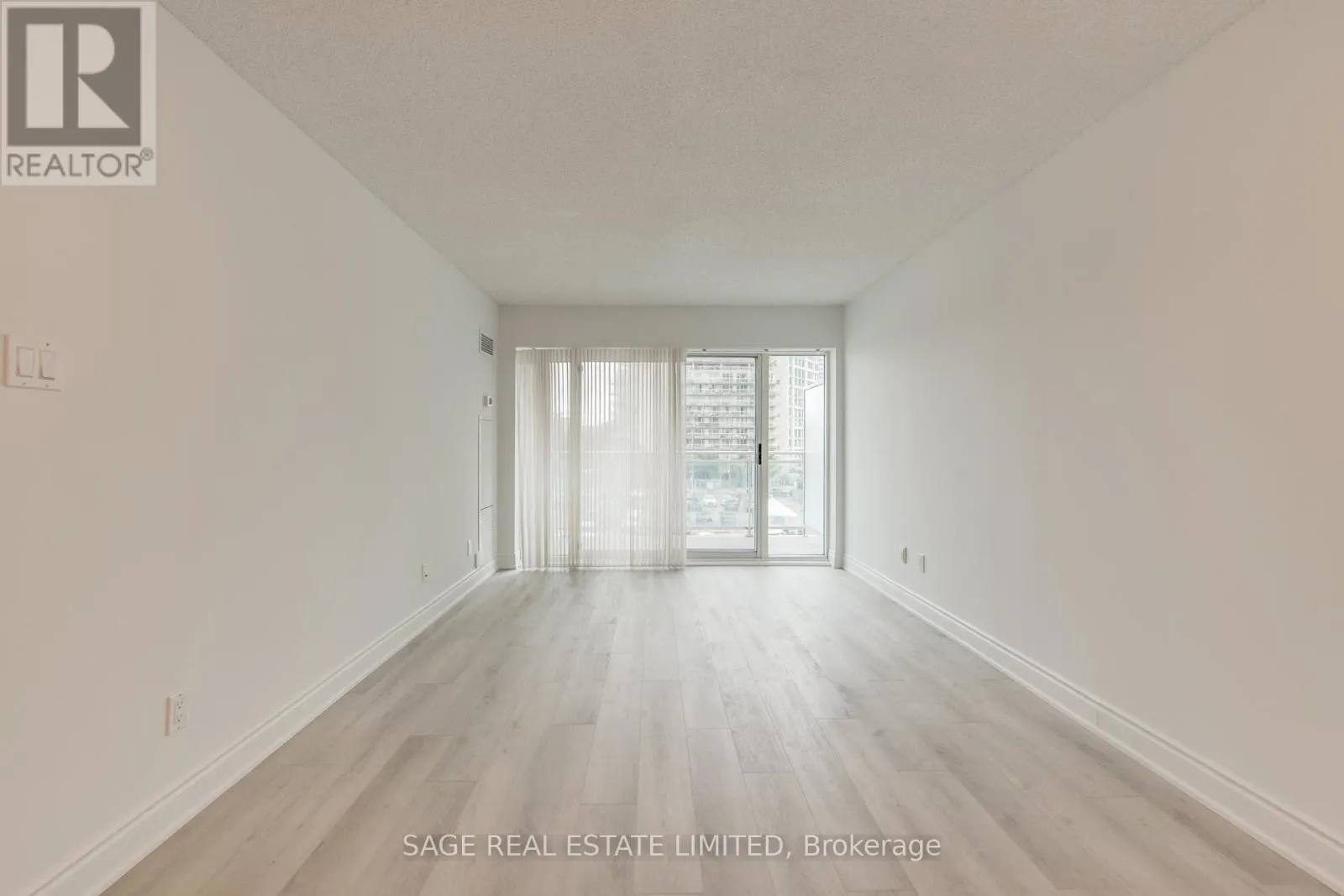 531 - 600 QUEENS QUAY W