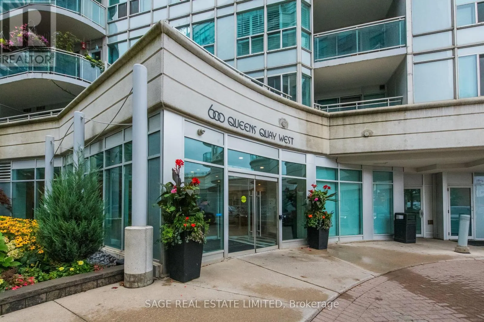 531 - 600 QUEENS QUAY W
