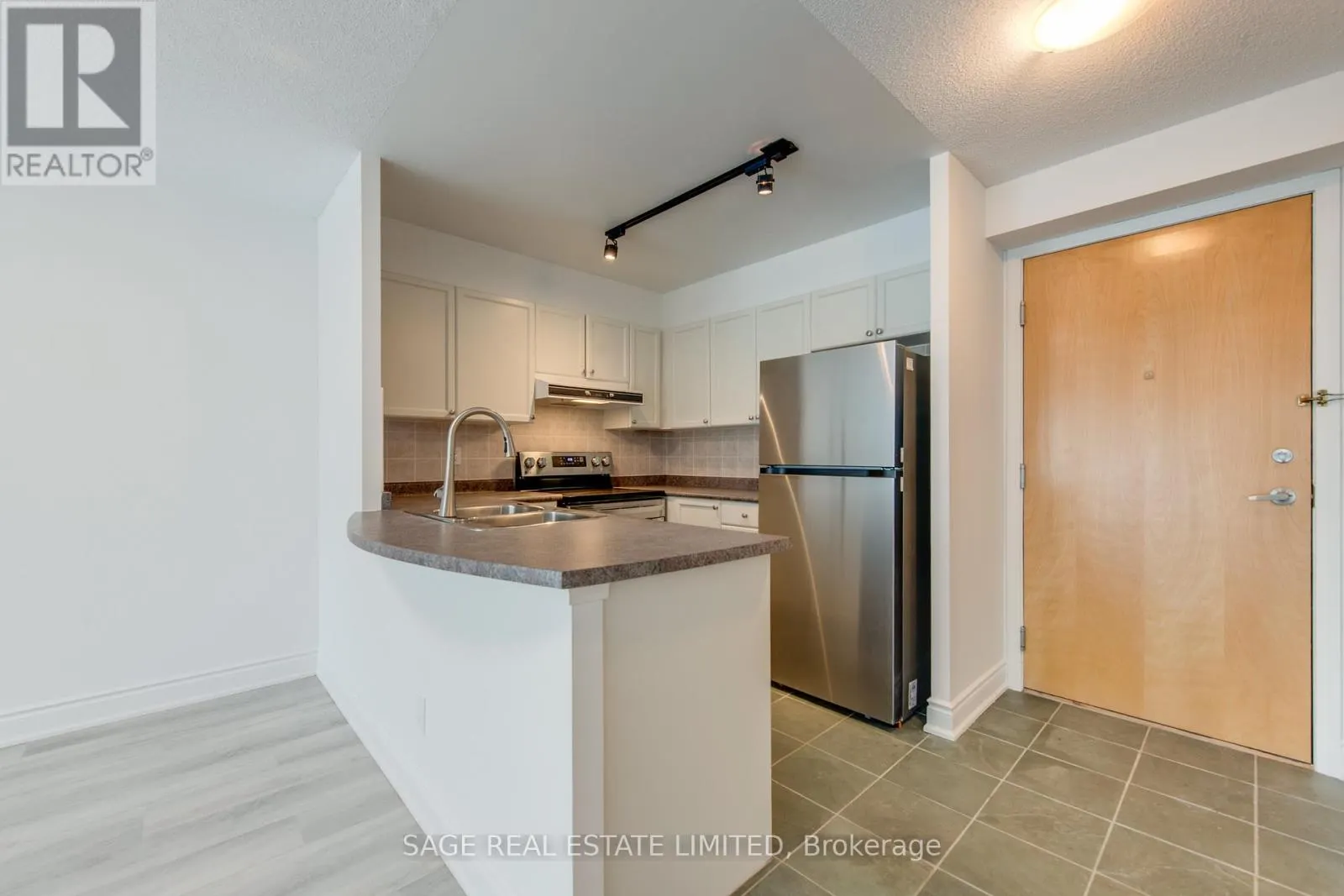 531 - 600 QUEENS QUAY W