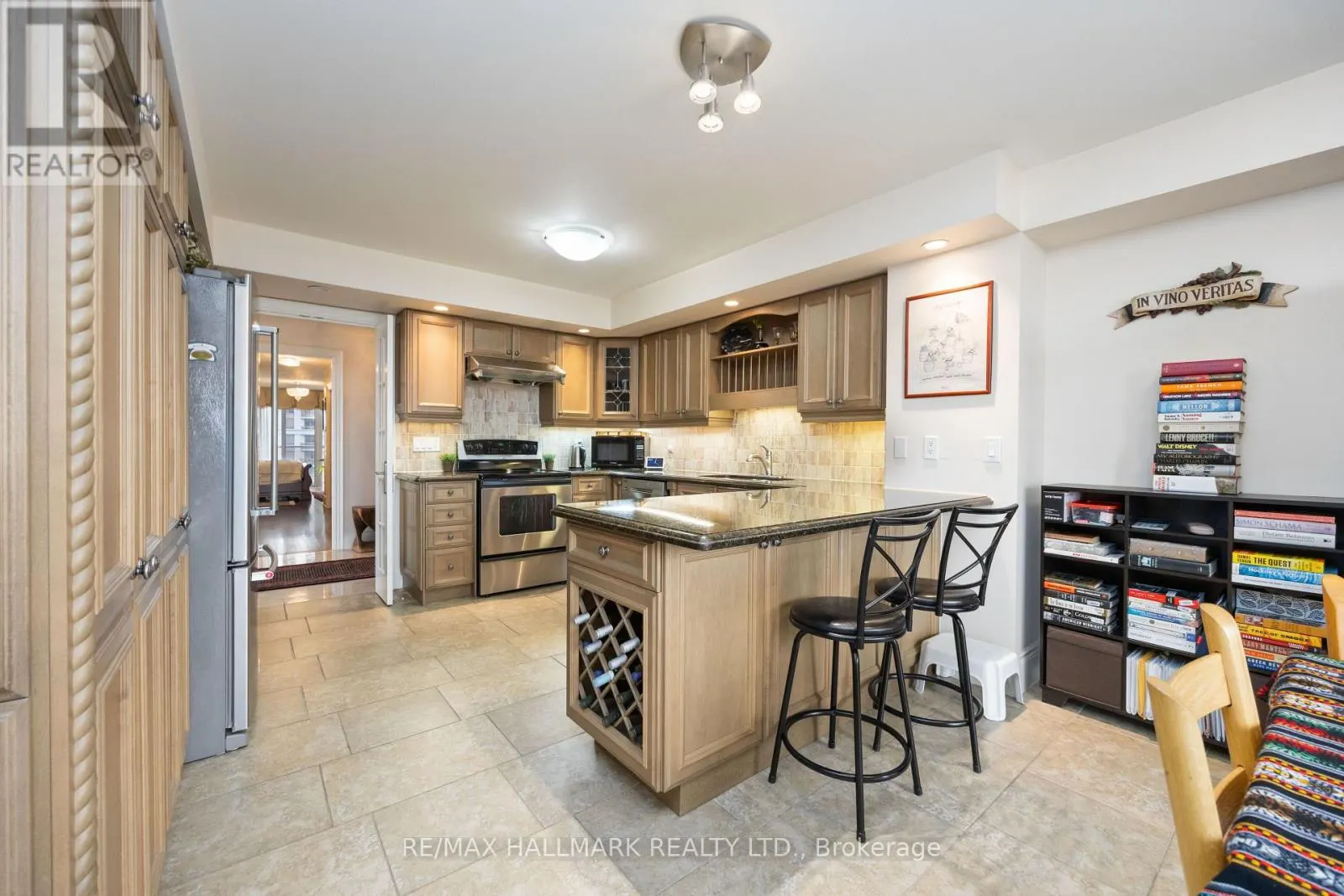 1821 - 80 HARRISON GARDEN BOULEVARD