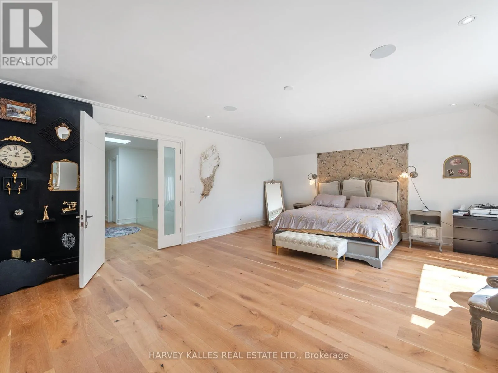 267 EMPRESS AVENUE