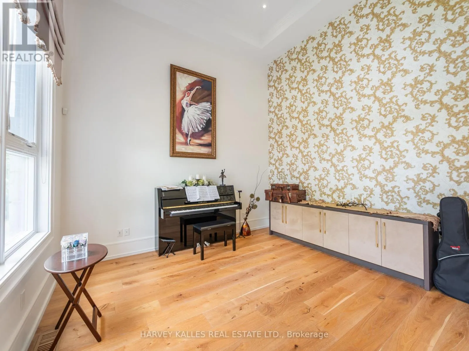 267 EMPRESS AVENUE