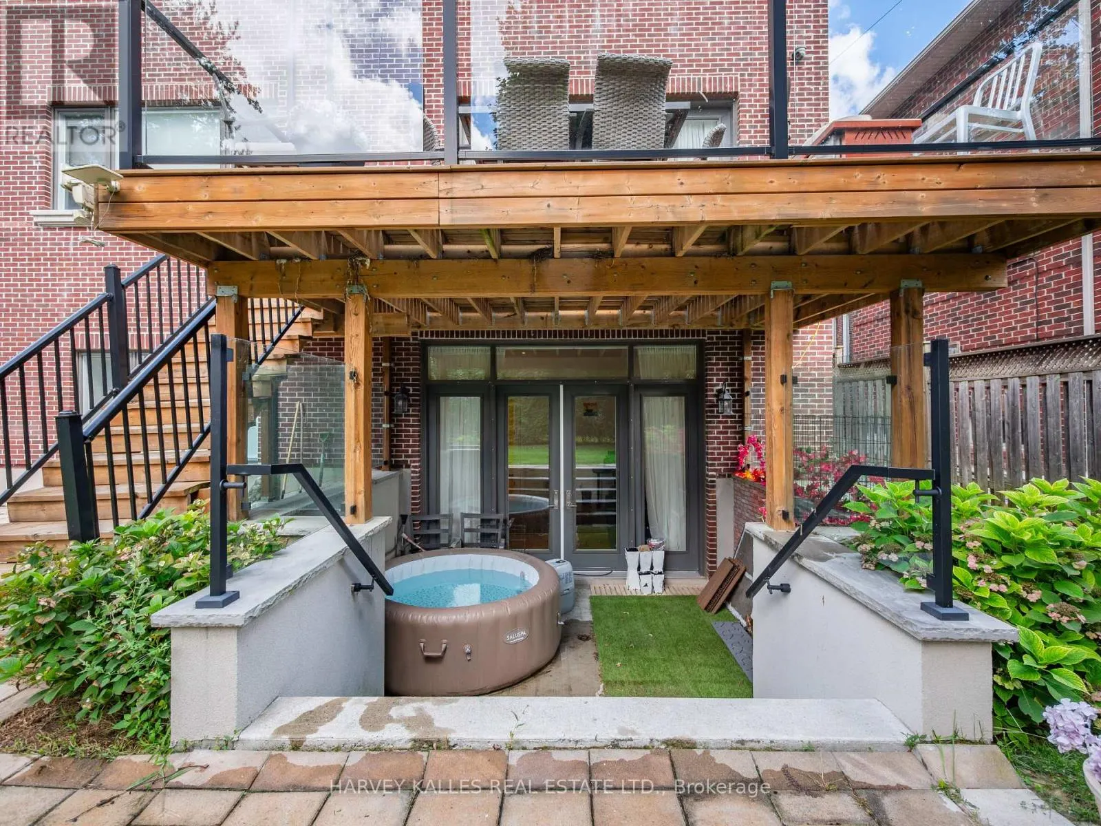 267 EMPRESS AVENUE