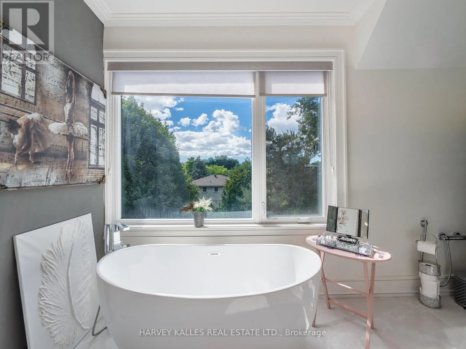 267 EMPRESS AVENUE