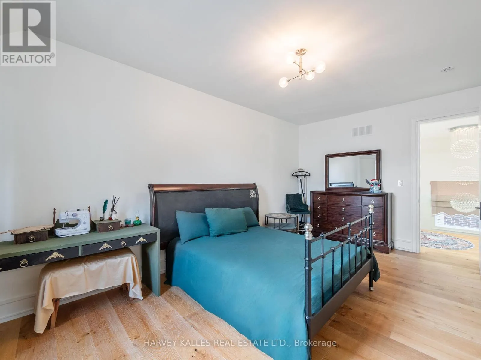 267 EMPRESS AVENUE