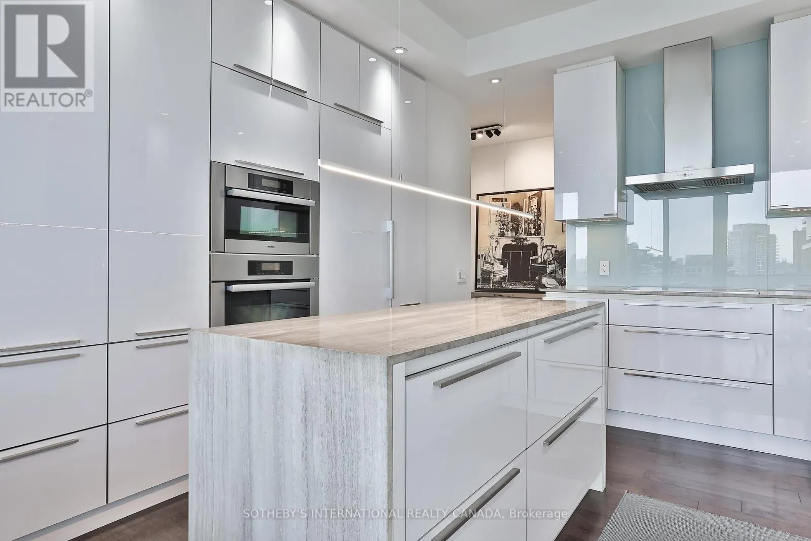 804 - 88 DAVENPORT ROAD