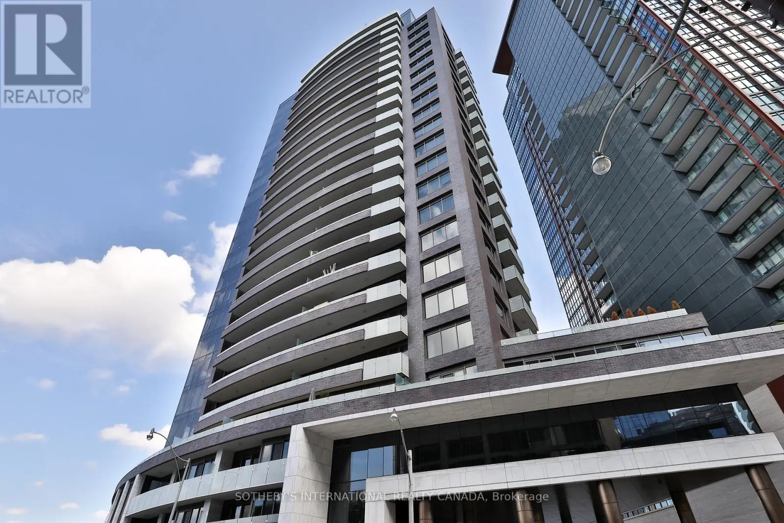804 - 88 DAVENPORT ROAD