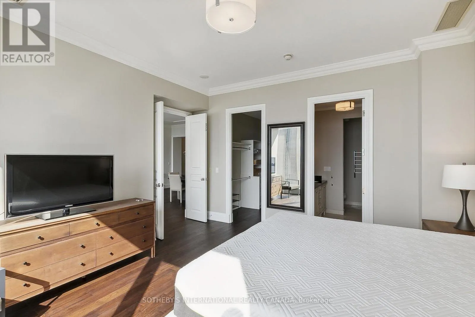 3005 - 183 WELLINGTON STREET W