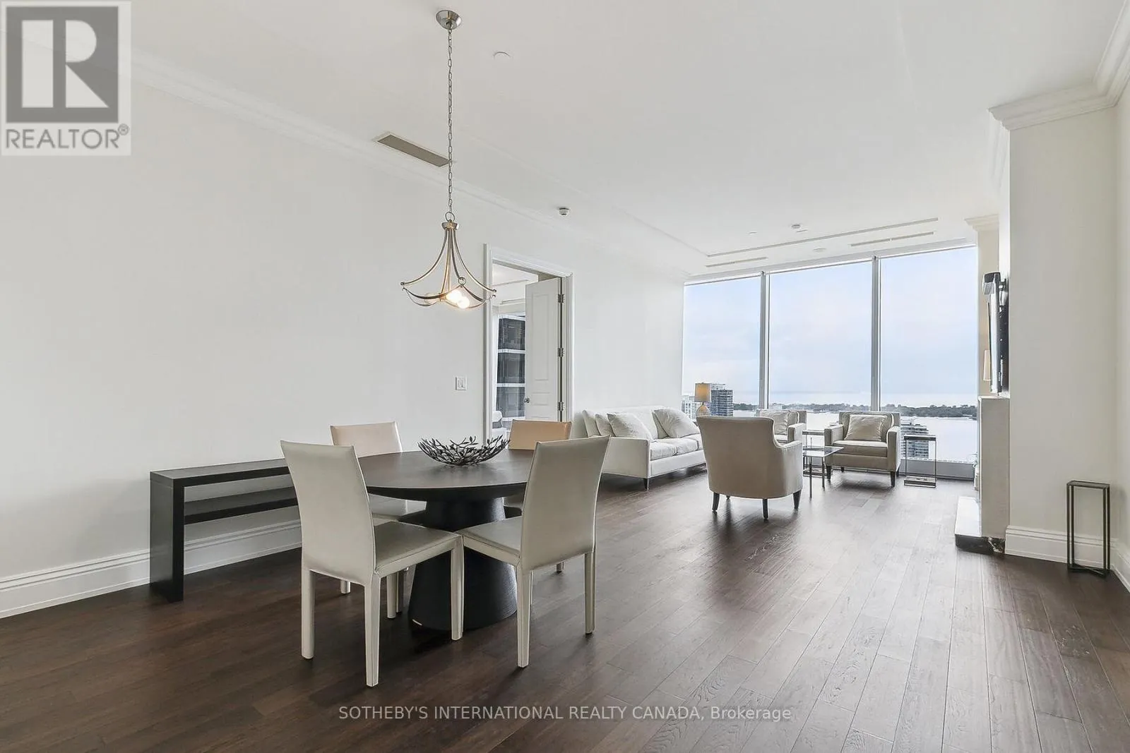 3005 - 183 WELLINGTON STREET W