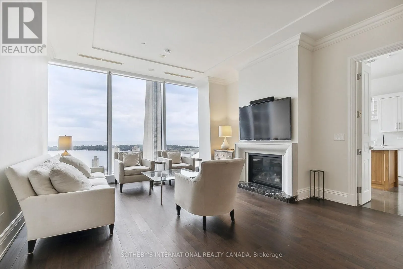 3005 - 183 WELLINGTON STREET W