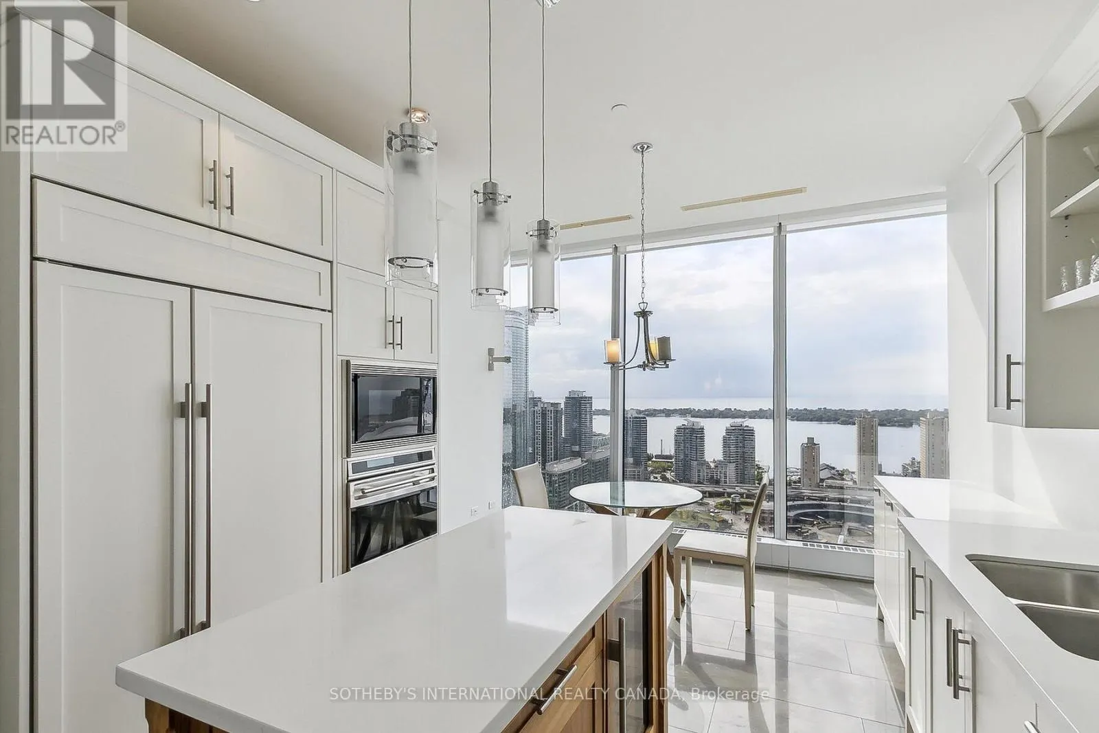 3005 - 183 WELLINGTON STREET W