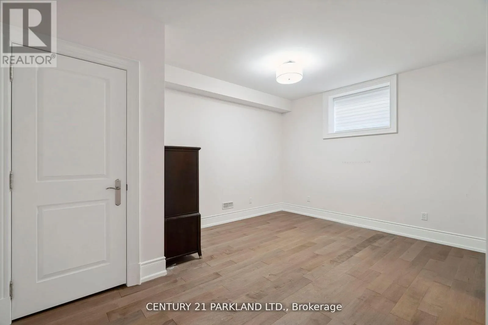 337 KINGSDALE AVENUE