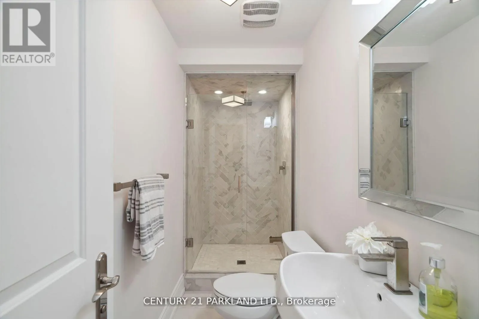337 KINGSDALE AVENUE