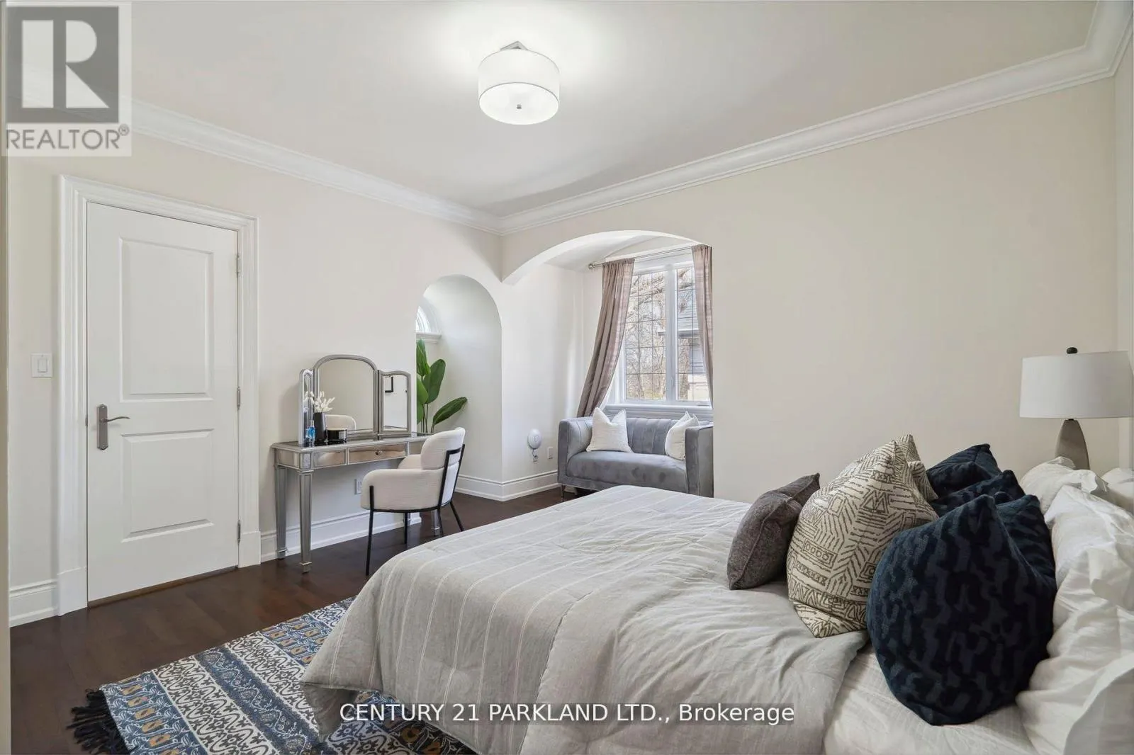 337 KINGSDALE AVENUE