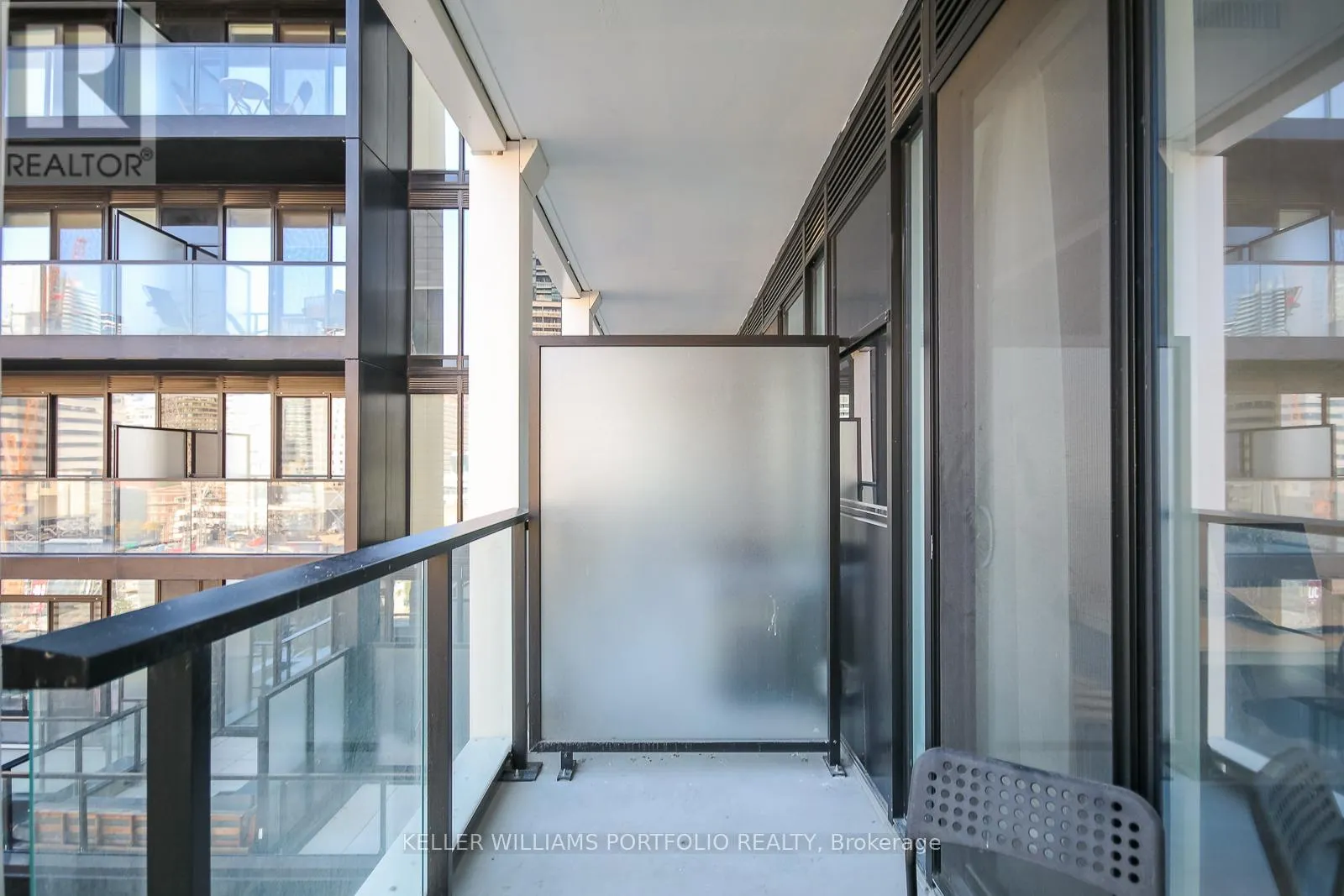 618 - 20 EDWARD STREET