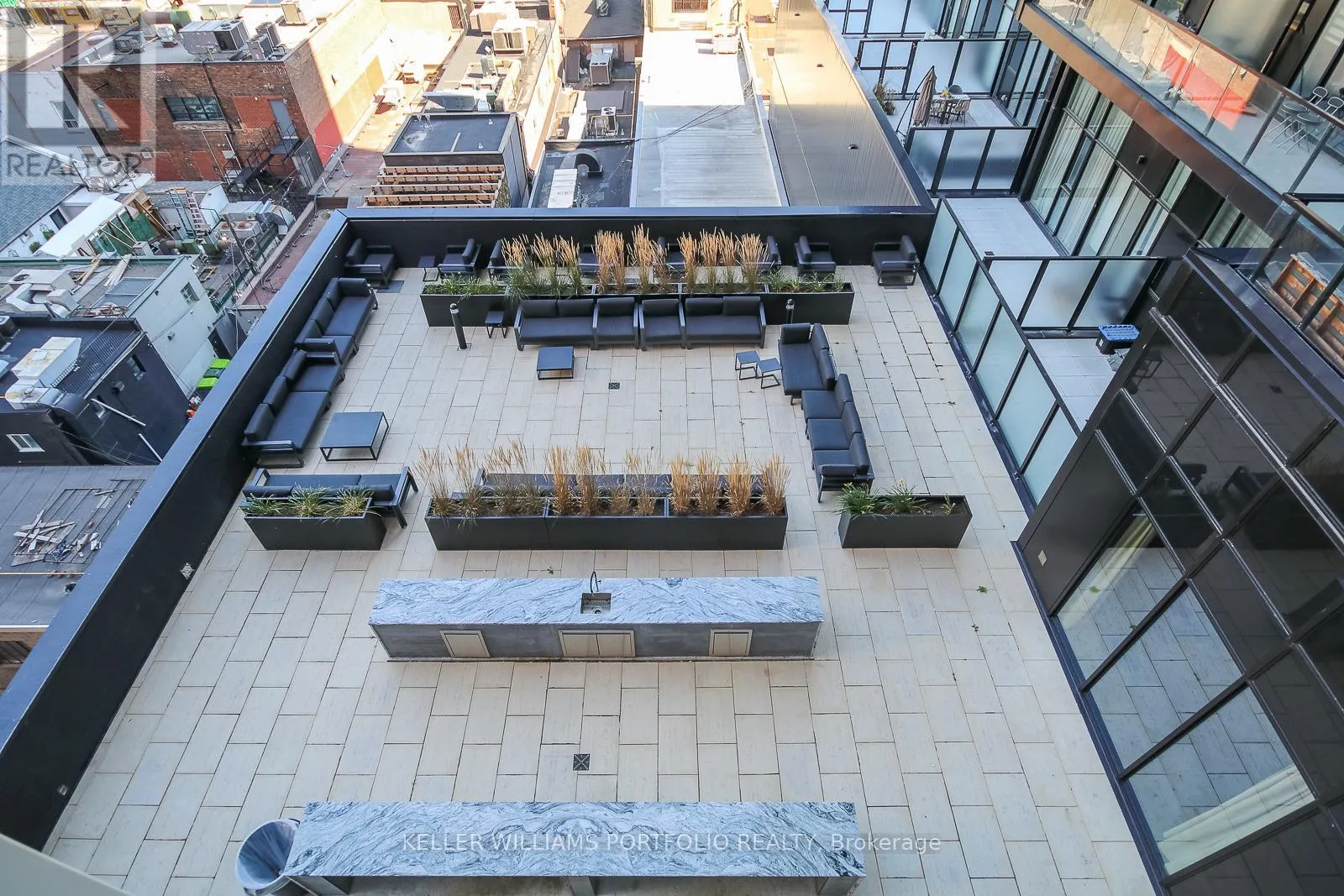 618 - 20 EDWARD STREET