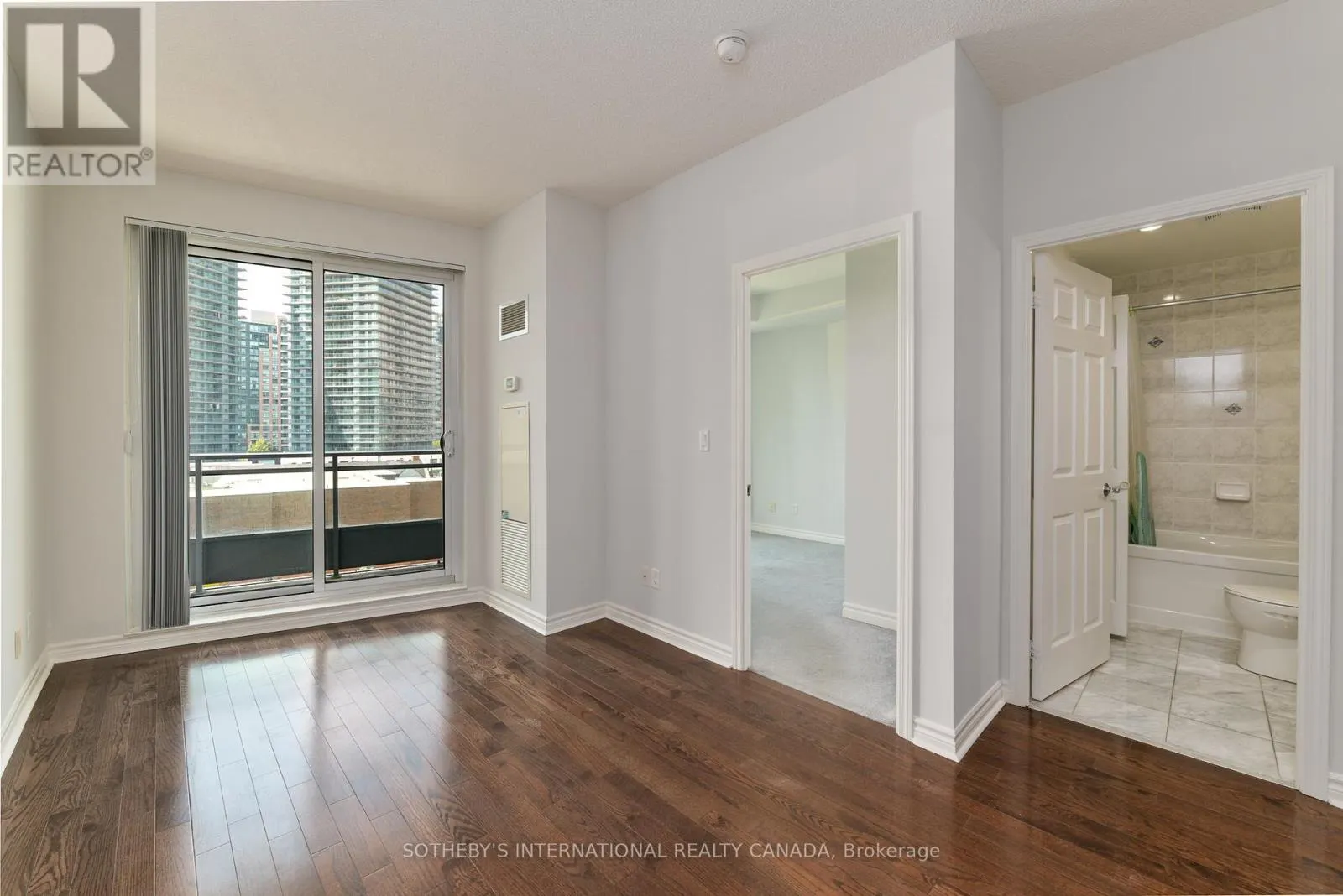 509 - 18 HOLMES AVENUE