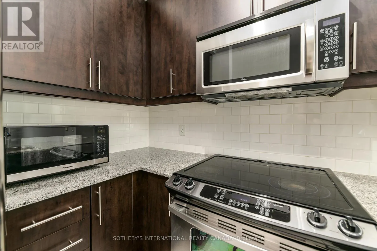 509 - 18 HOLMES AVENUE