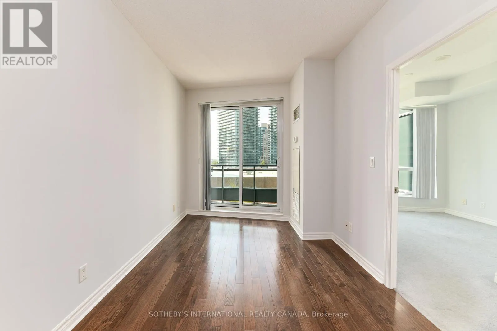 509 - 18 HOLMES AVENUE