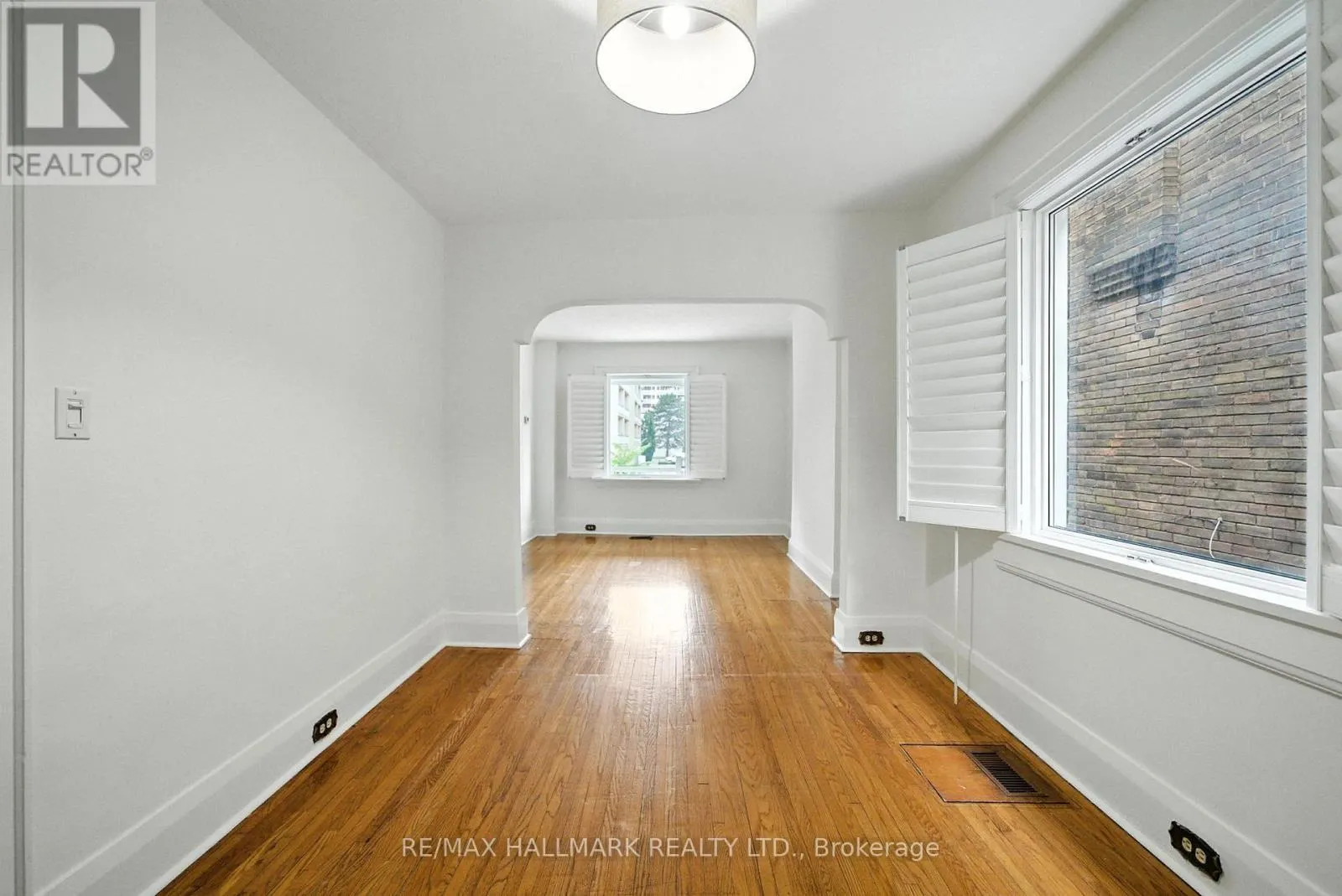 49 RAWLINSON AVENUE