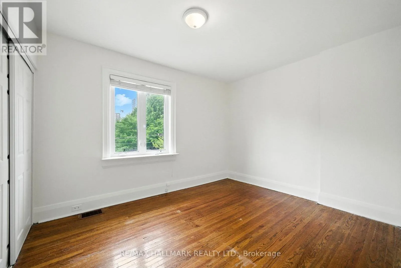 49 RAWLINSON AVENUE