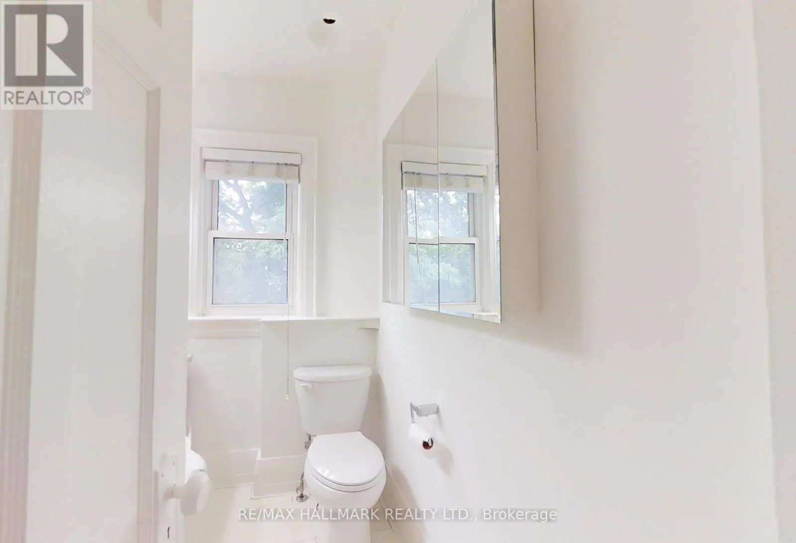 49 RAWLINSON AVENUE