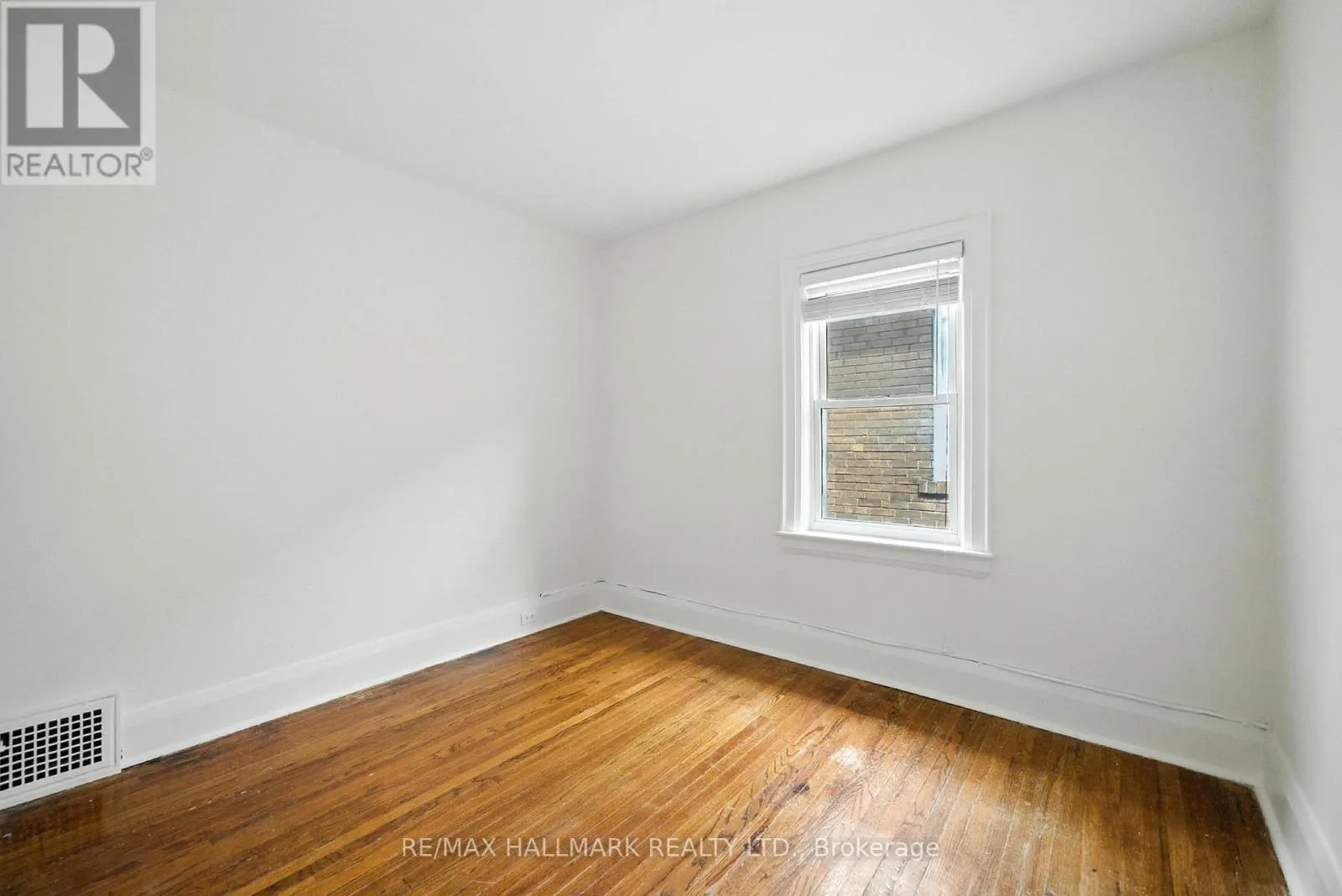 49 RAWLINSON AVENUE