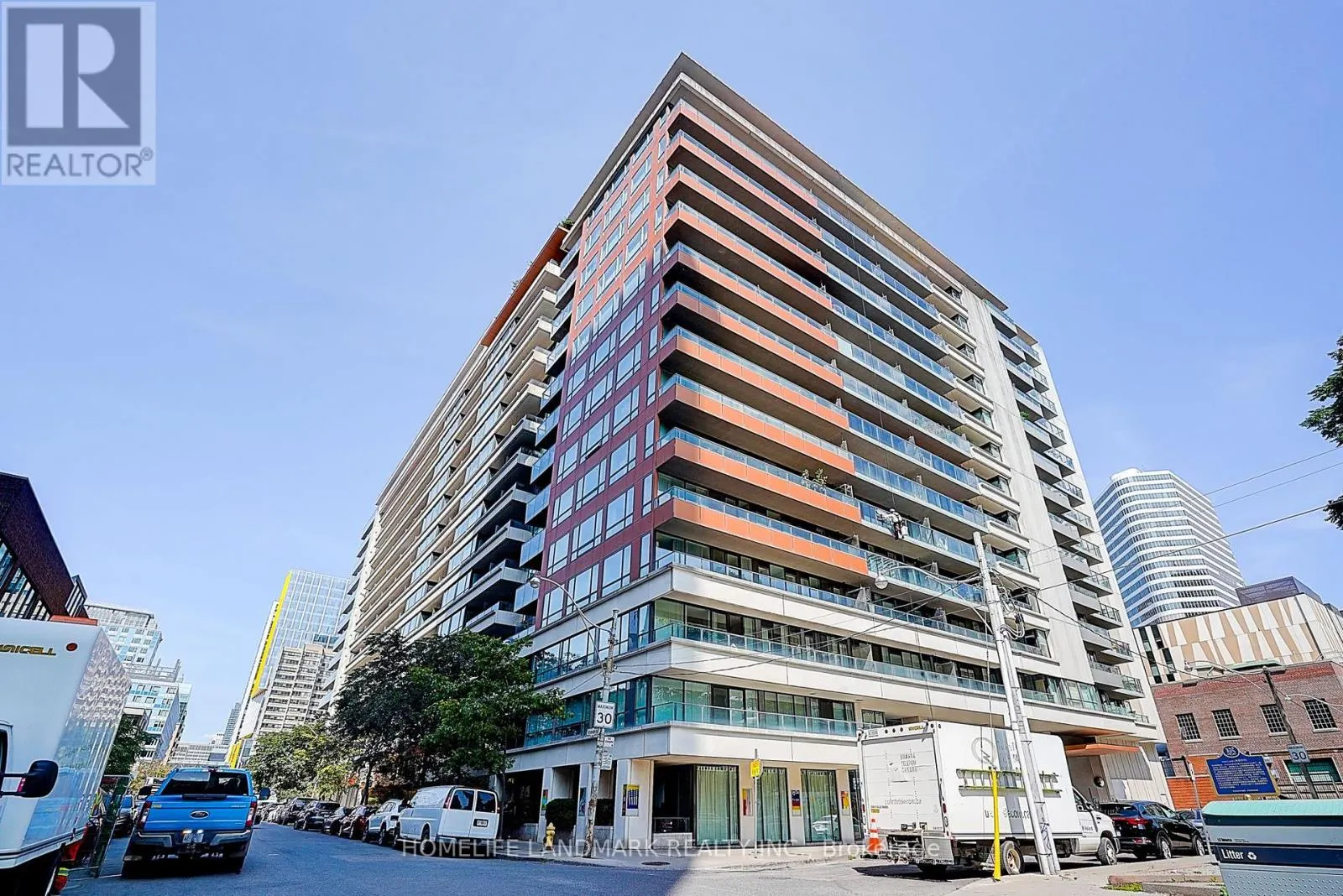 1711 - 111 ELIZABETH STREET