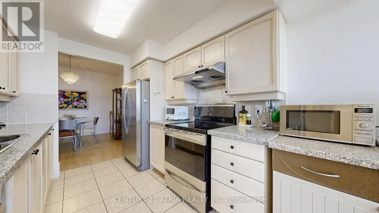 802 - 8 MCKEE AVENUE