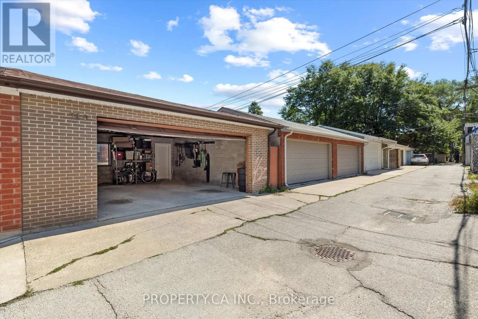 790 MANNING AVENUE