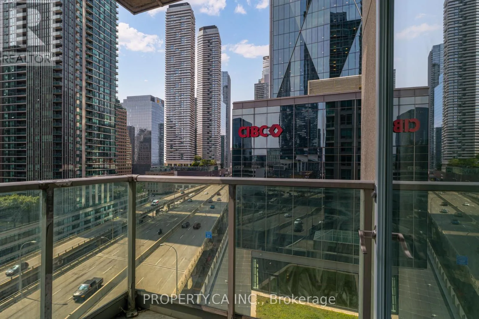 1213 - 18 YONGE STREET