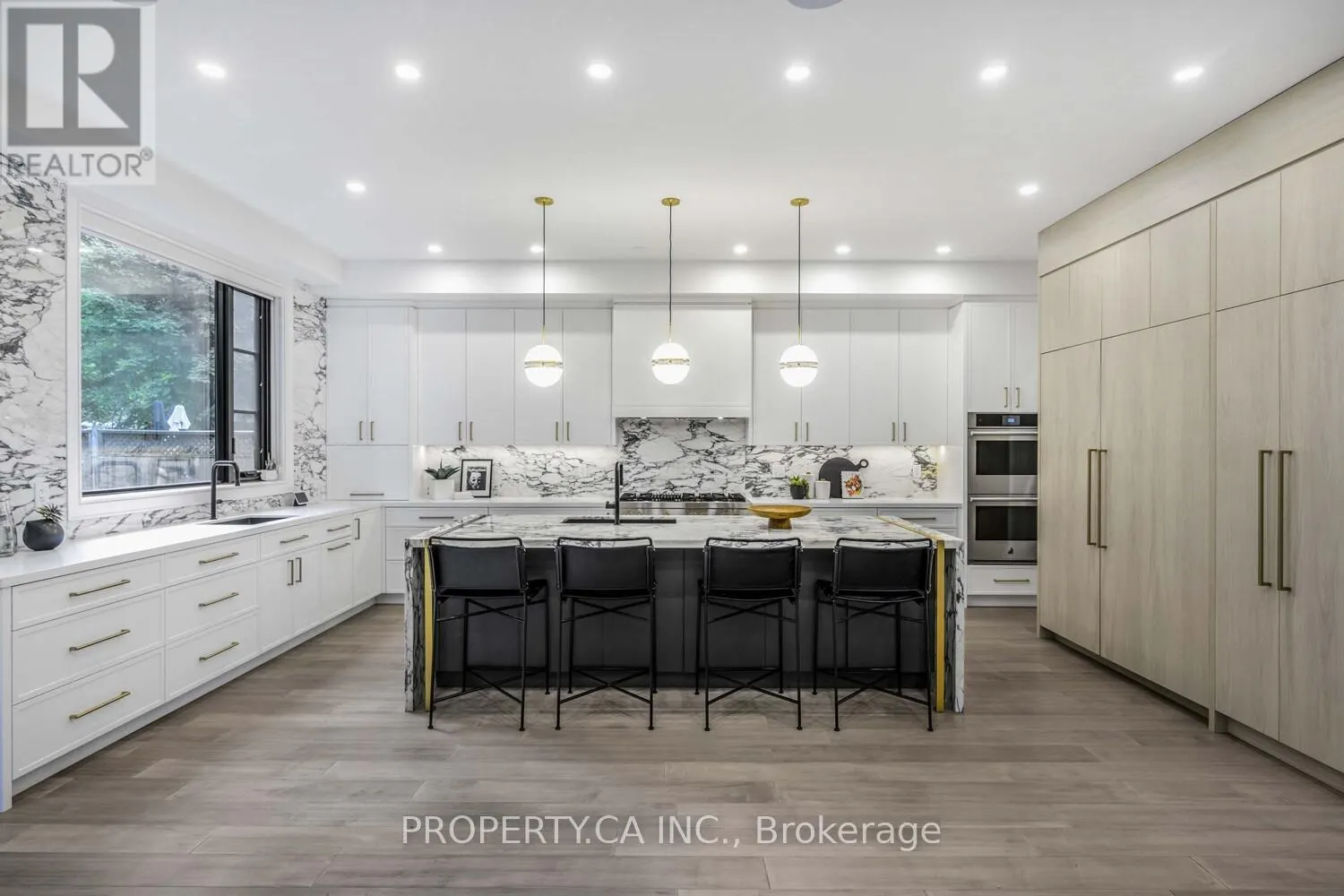 8 MANOR HAVEN ROAD